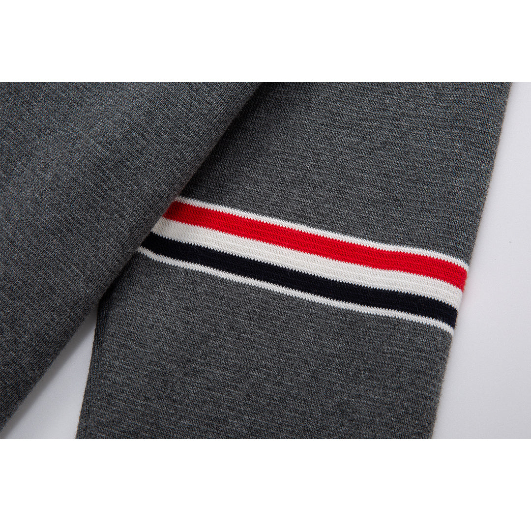 Round neck wool sweater