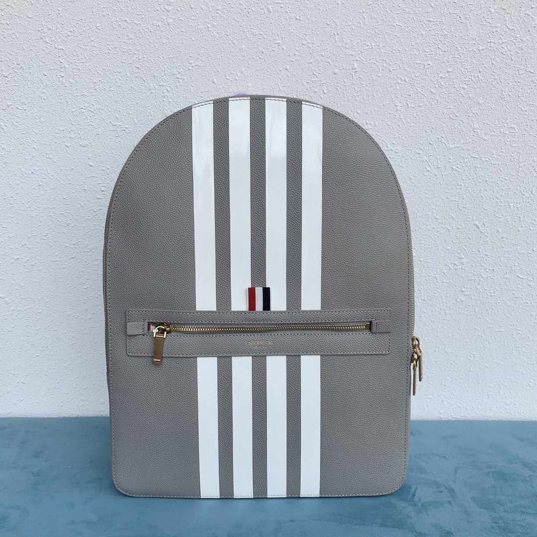 2025 Top-grade cowhide backpack