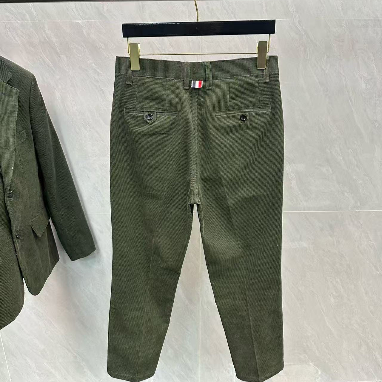 Corduroy cropped trousers