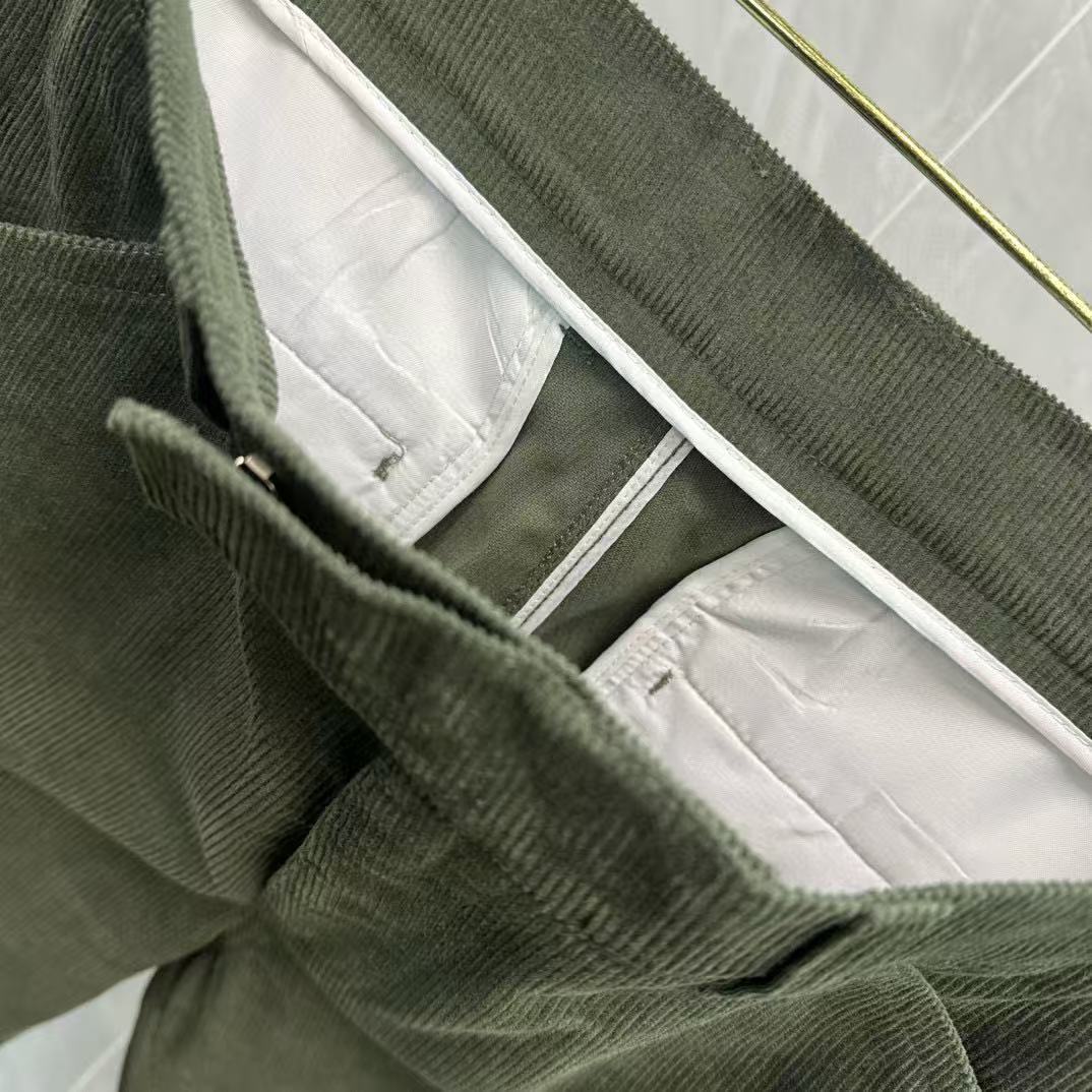 Corduroy cropped trousers