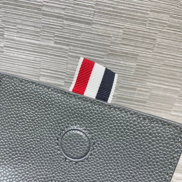 2025 Cowhide mobile phone bag