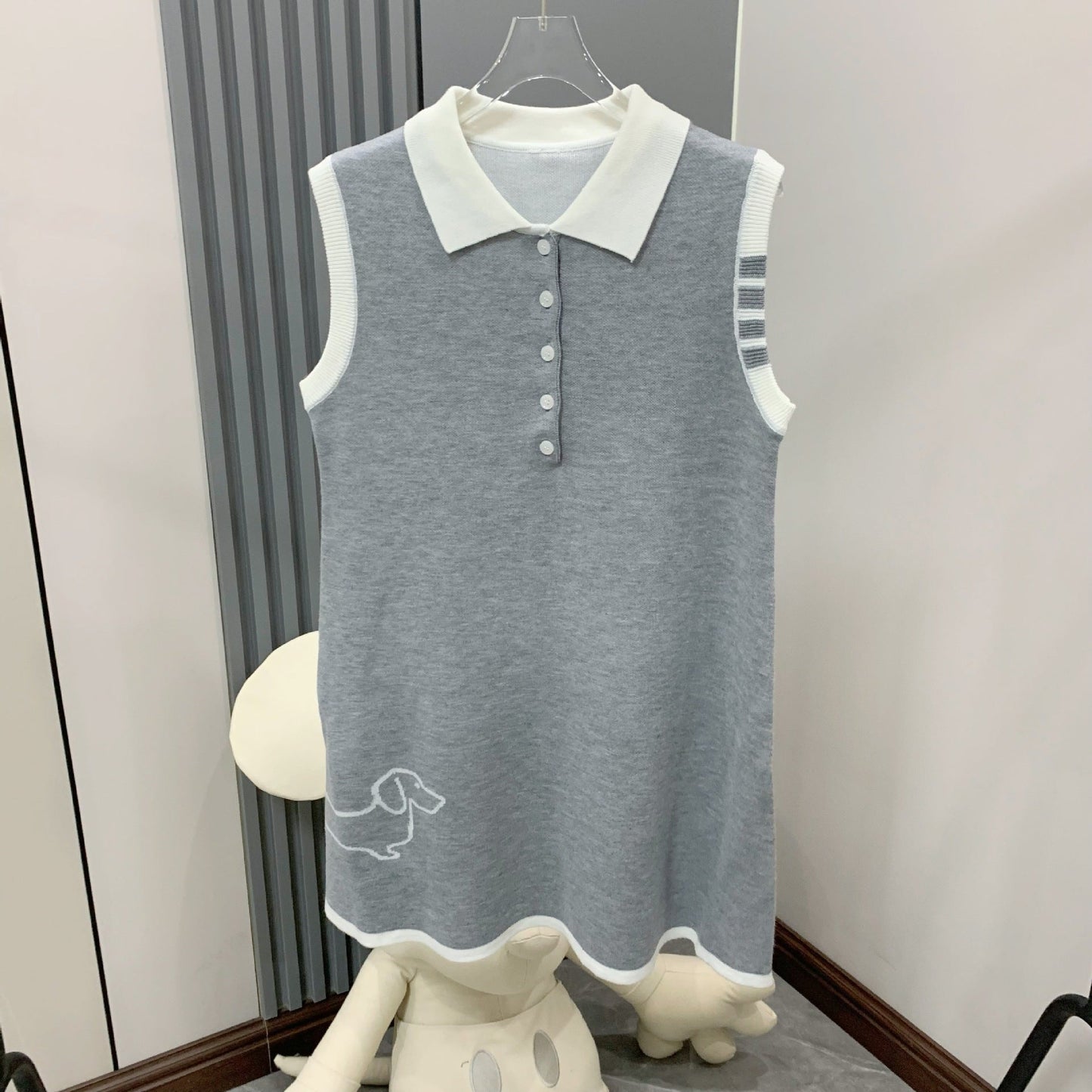 2025  Sleeveless dress