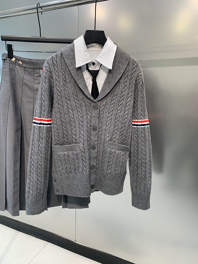 2025  Knitted cardigan