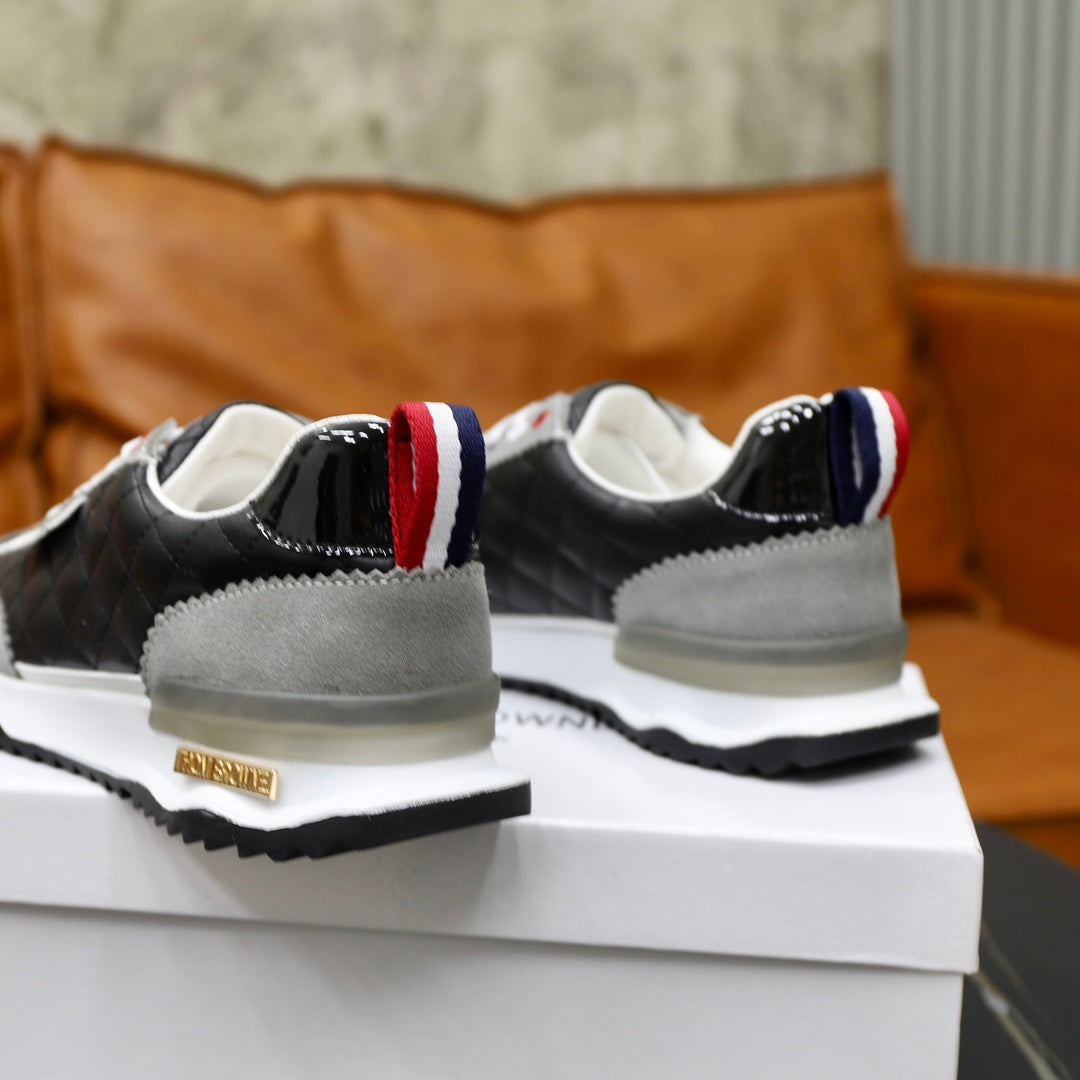 2025 Leather sneakers
