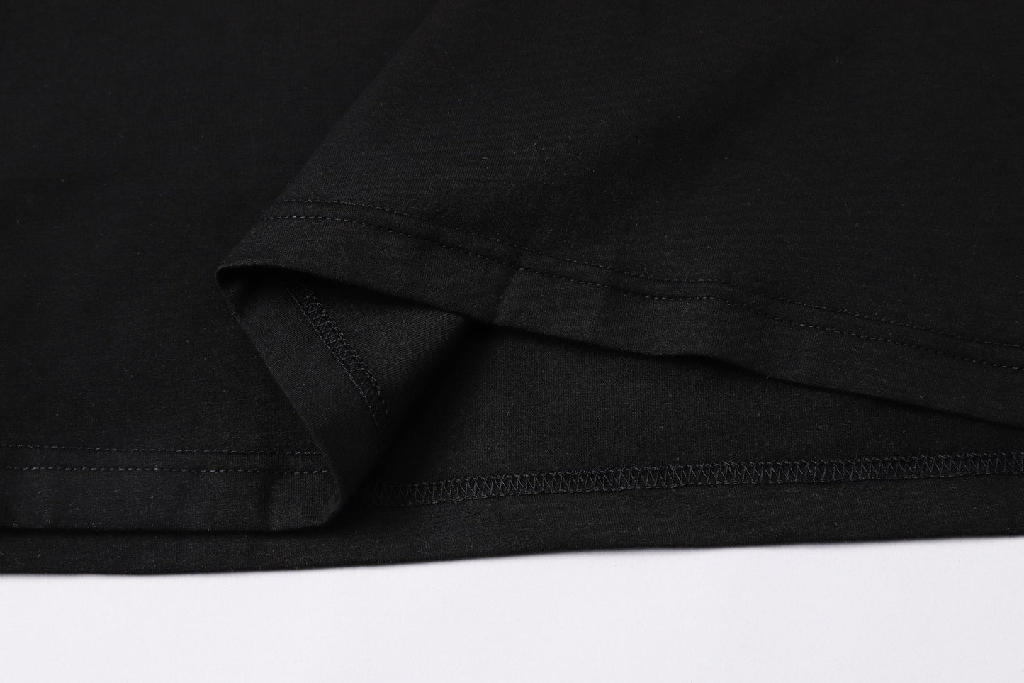 Philip T-shirt Crystal Dragon